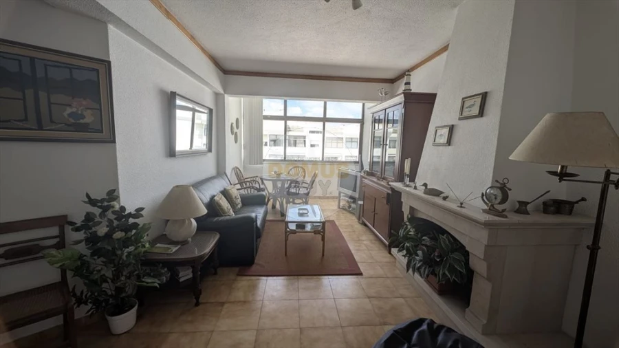 Apartamento T2 para Venda em Costa da Caparica Foto 3