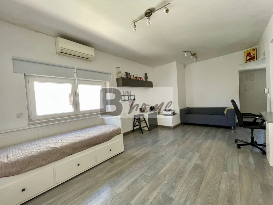Moradia T5 para Venda em Charneca de Caparica e Sobreda Foto 15
