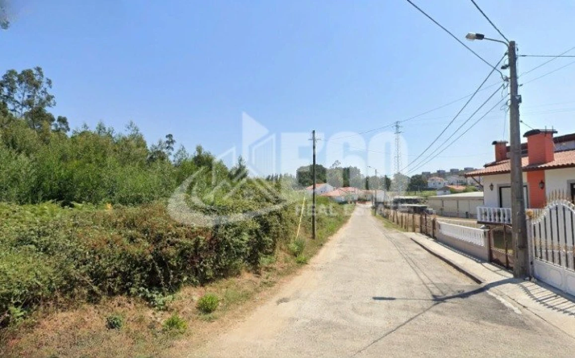 Terreno para Venda em Mozelos Foto 3