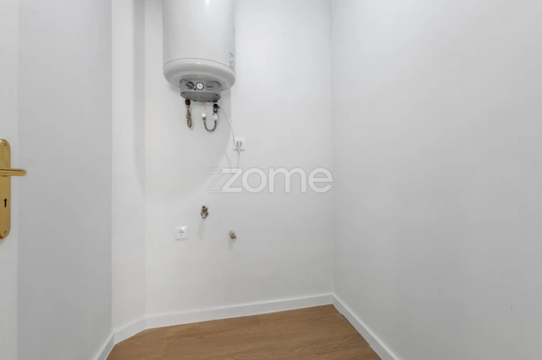 Apartamento T2 para Venda em Custóias, Leça do Balio e Guifões Foto 8