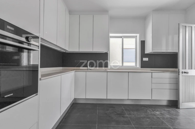 Apartamento T2 para Venda em Custóias, Leça do Balio e Guifões Foto 14