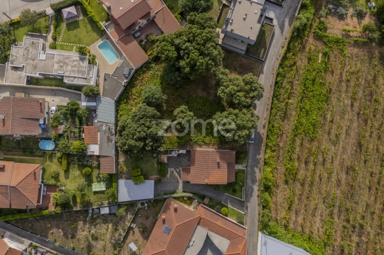 Terreno para Venda em Merelim (São Paio), Panoias e Parada de Tibães Foto 2