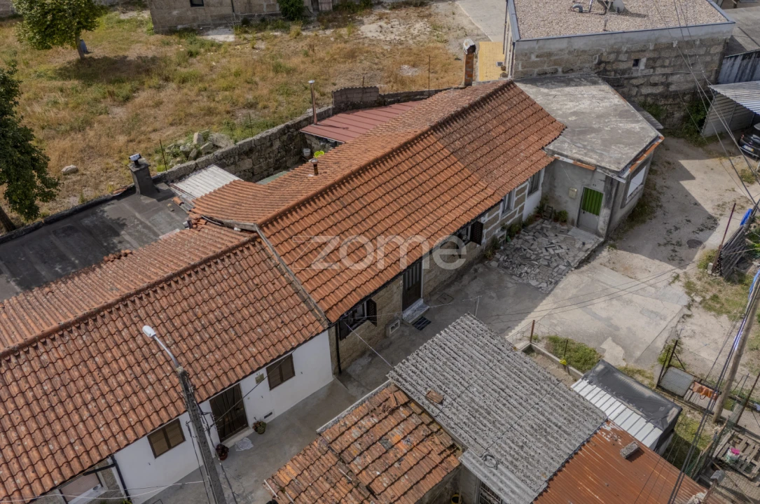 Moradia T22 para Venda em Candoso (São Martinho) Foto 18