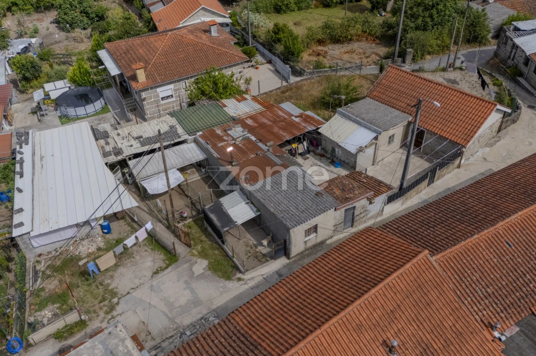Moradia T22 para Venda em Candoso (São Martinho) Foto 19