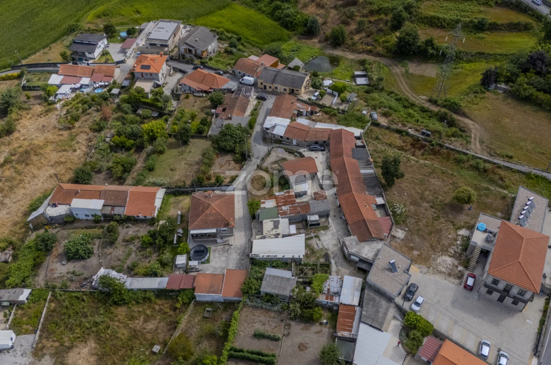 Moradia T22 para Venda em Candoso (São Martinho) Foto 26