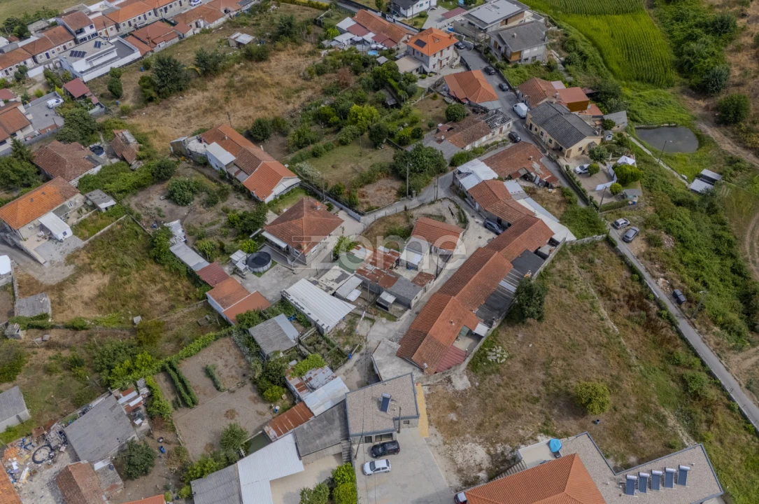 Moradia T22 para Venda em Candoso (São Martinho) Foto 27