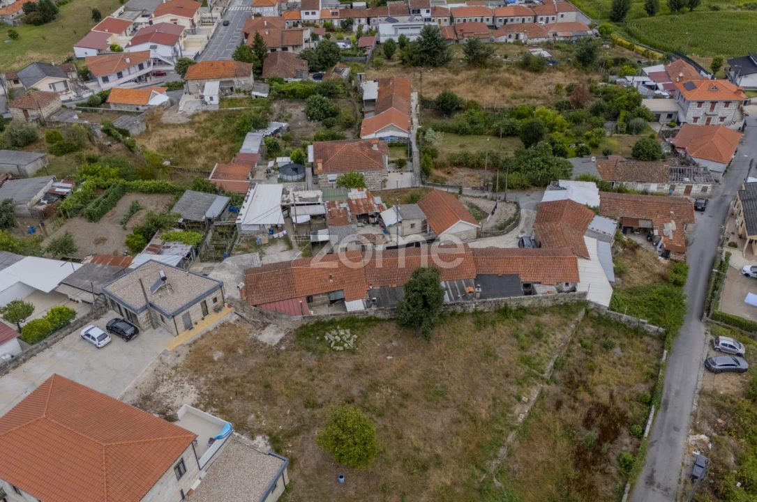 Moradia T22 para Venda em Candoso (São Martinho) Foto 5