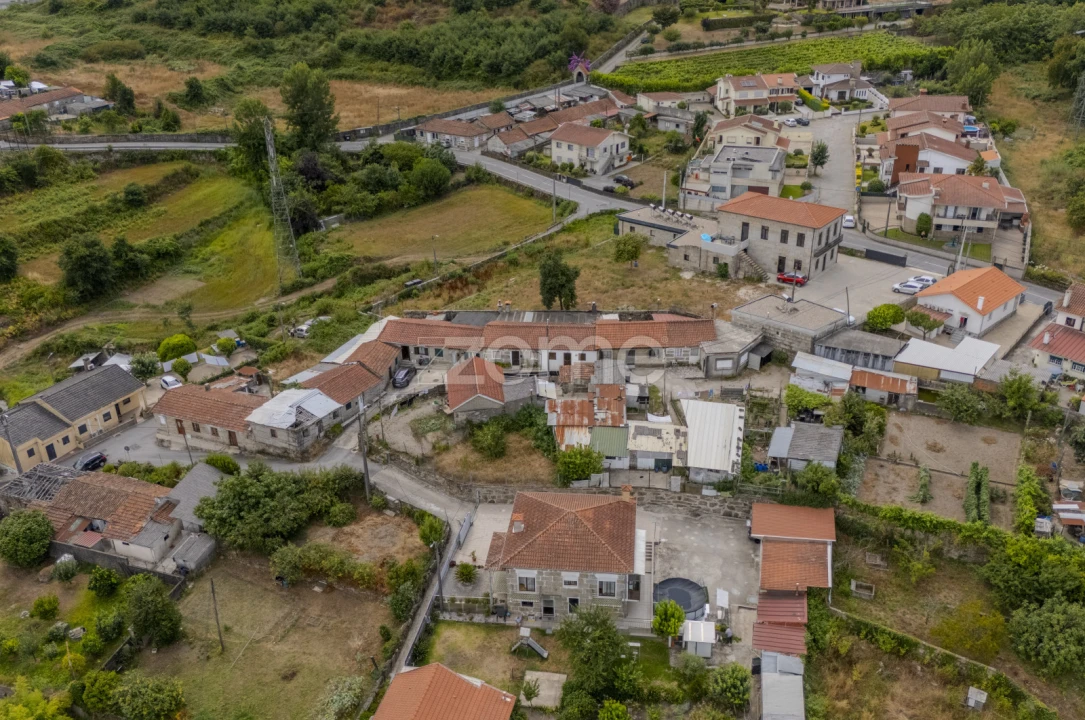 Moradia T22 para Venda em Candoso (São Martinho) Foto 9