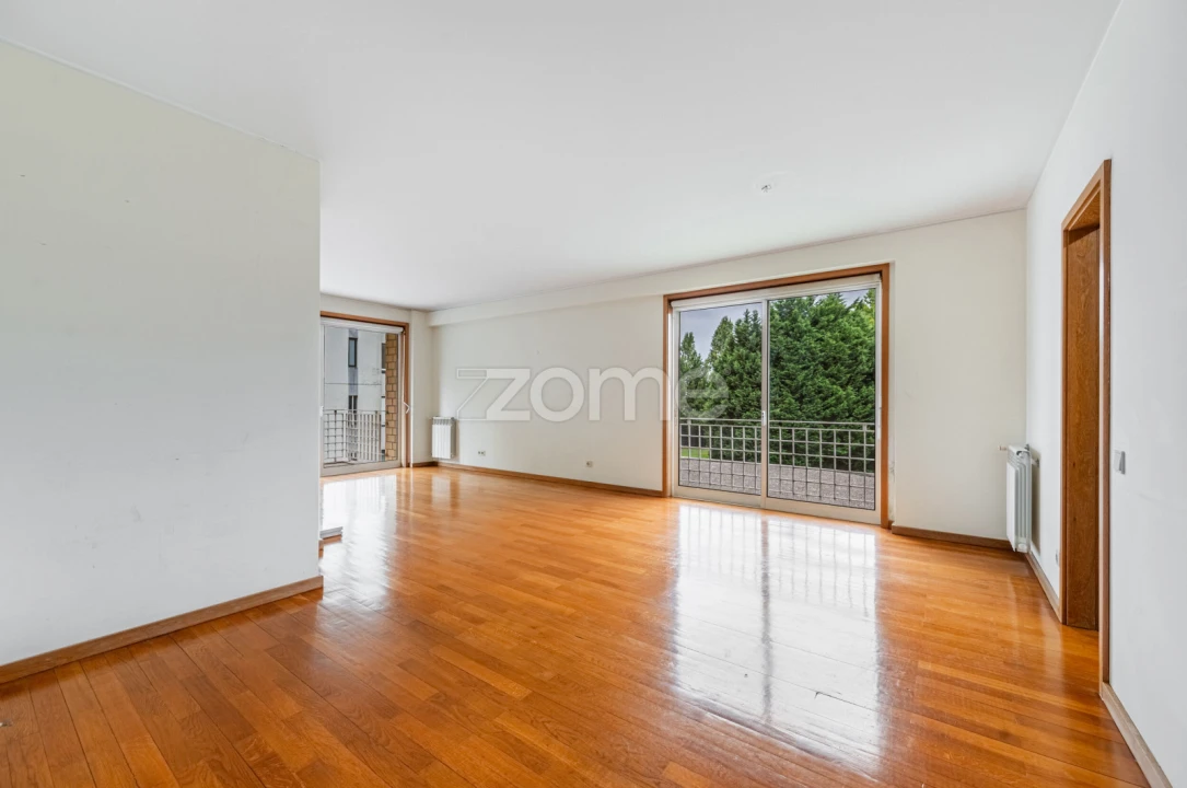 Apartamento T2 para Arrendamento em Lordelo do Ouro e Massarelos Foto 7