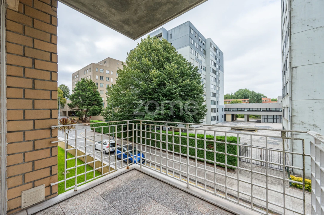 Apartamento T2 para Arrendamento em Lordelo do Ouro e Massarelos Foto 10