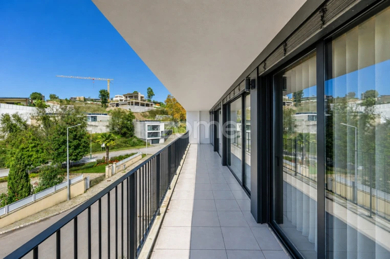 Apartamento T2 para Venda em Nogueira, Fraião e Lamaçães Foto 11