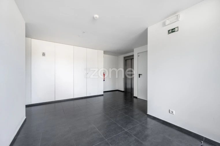 Apartamento T2 para Venda em Nogueira, Fraião e Lamaçães Foto 5