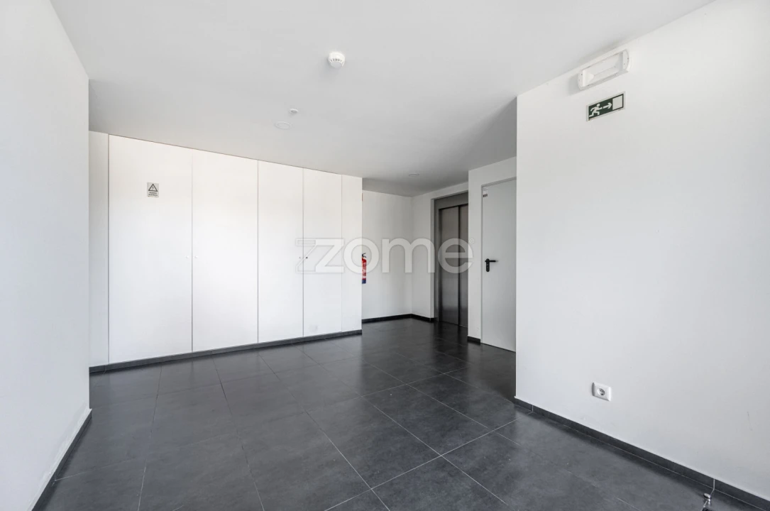 Apartamento T2 para Venda em Nogueira, Fraião e Lamaçães Foto 5