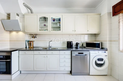 Apartamento T2 para Arrendamento em Cacém e São Marcos
