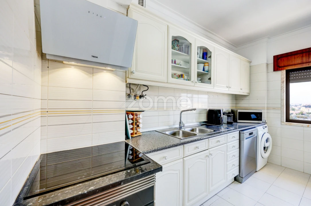 Apartamento T2 para Arrendamento em Cacém e São Marcos Foto 11