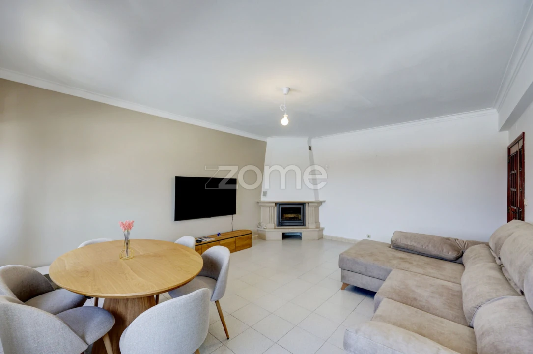 Apartamento T2 para Arrendamento em Cacém e São Marcos Foto 6