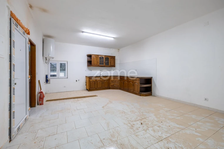 Terreno Comércio / Armazém para Venda em Alcobaça e Vestiaria Foto 22