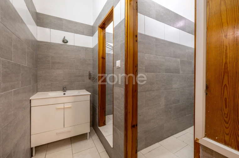 Terreno Comércio / Armazém para Venda em Alcobaça e Vestiaria Foto 25