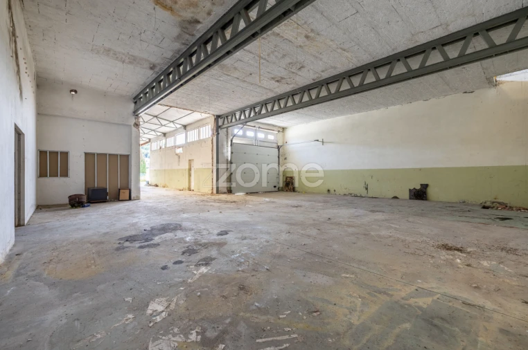 Terreno Comércio / Armazém para Venda em Alcobaça e Vestiaria Foto 9