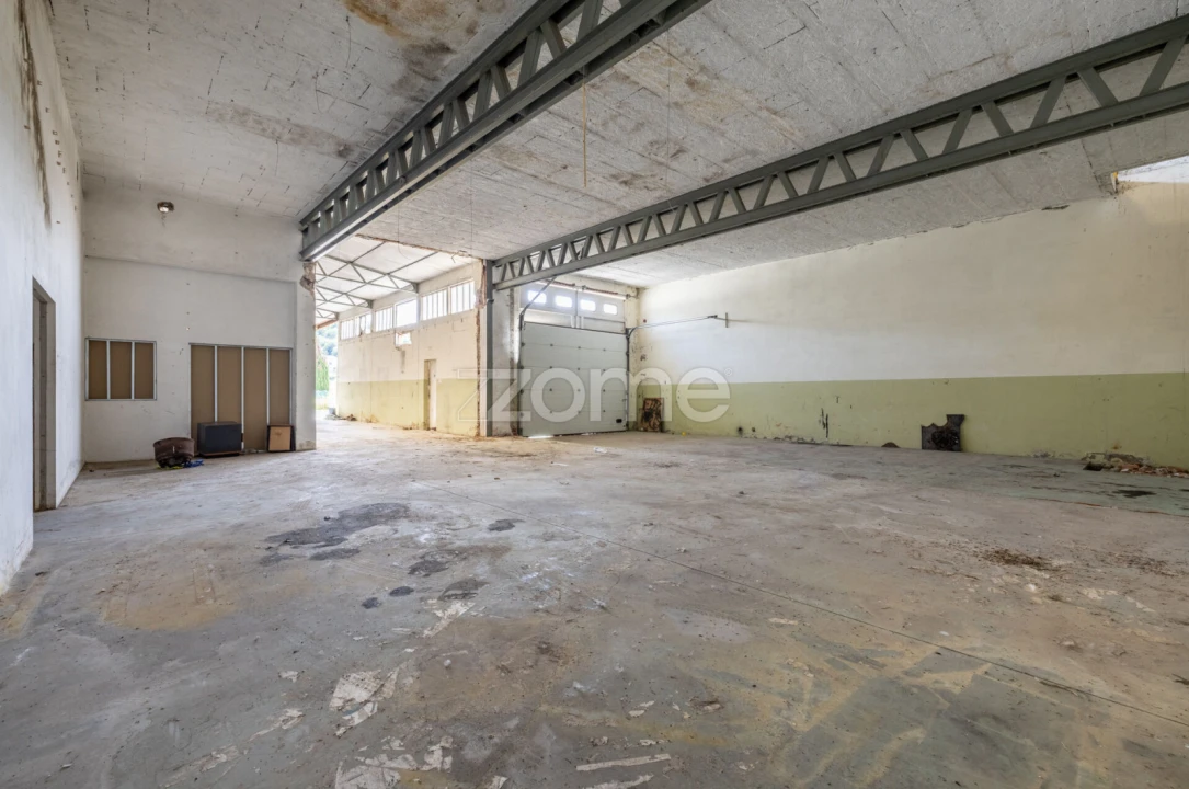 Terreno Comércio / Armazém para Venda em Alcobaça e Vestiaria Foto 9