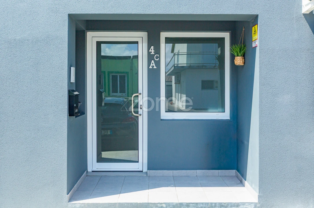 Apartamento T2 para Venda em Rabo de Peixe Foto 2