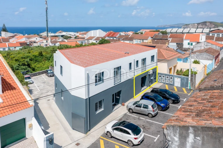 Apartamento T2 para Venda em Rabo de Peixe Foto 21