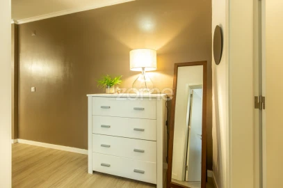 Apartamento T2 para Venda em Ponta Delgada (São Pedro)