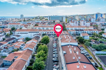 Apartamento T2 para Venda em Ponta Delgada (São Pedro)