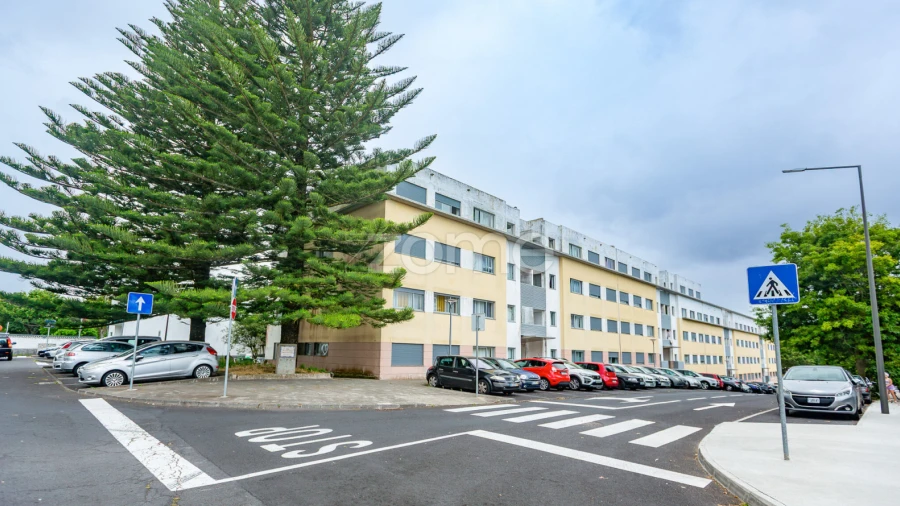 Apartamento T2 para Venda em Ponta Delgada (São Pedro)