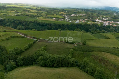 Terreno para Venda em Fenais da Ajuda