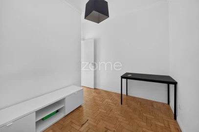 Apartamento T2 para Venda em Sacavém e Prior Velho