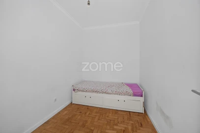 Apartamento T2 para Venda em Sacavém e Prior Velho