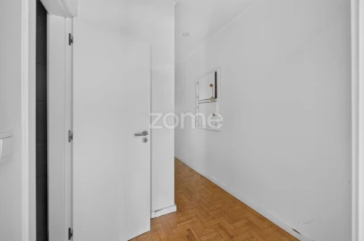 Apartamento T2 para Venda em Sacavém e Prior Velho