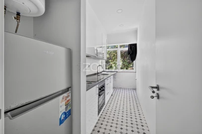 Apartamento T2 para Venda em Sacavém e Prior Velho