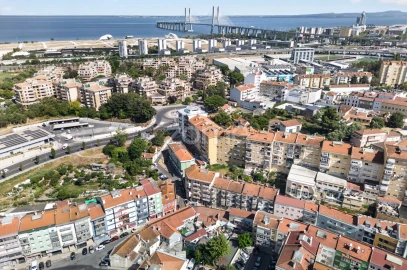Apartamento T2 para Venda em Sacavém e Prior Velho