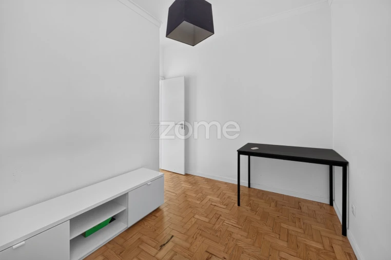 Apartamento T2 para Venda em Sacavém e Prior Velho Foto 10