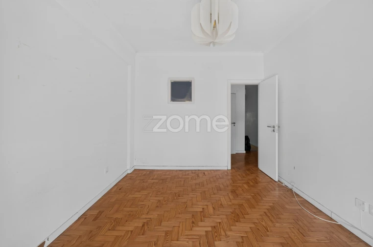 Apartamento T2 para Venda em Sacavém e Prior Velho Foto 16