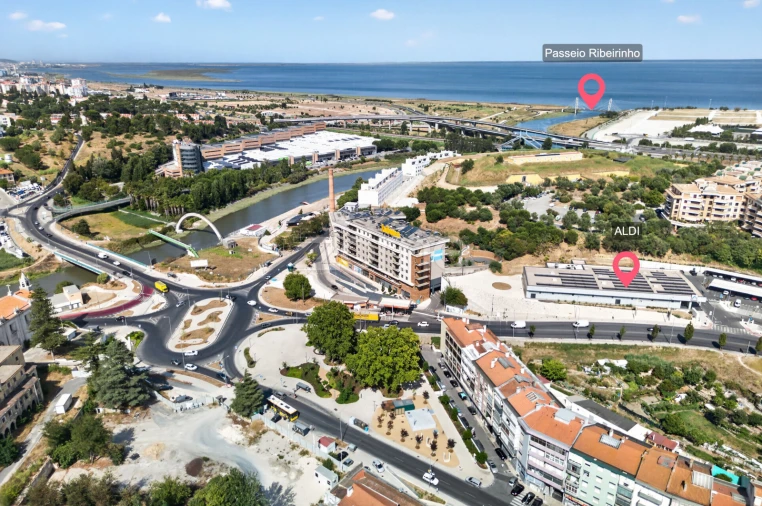 Apartamento T2 para Venda em Sacavém e Prior Velho Foto 28