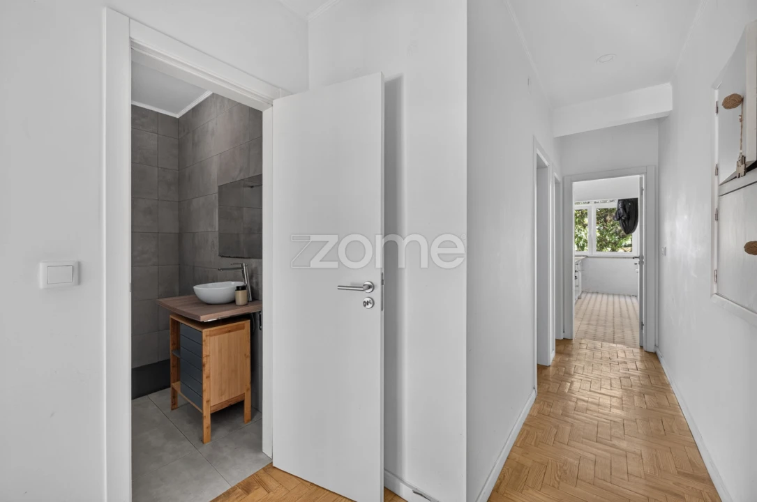 Apartamento T2 para Venda em Sacavém e Prior Velho Foto 21