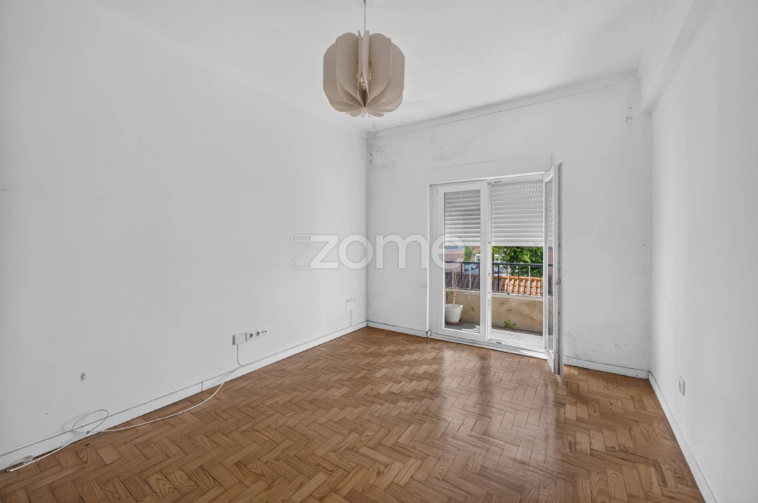 Apartamento T2 para Venda em Sacavém e Prior Velho Foto 15