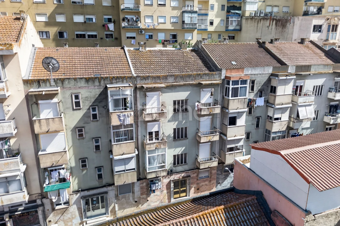 Apartamento T2 para Venda em Sacavém e Prior Velho Foto 25