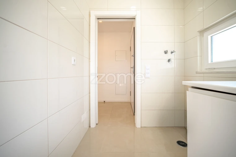 Moradia T5 para Venda em São Domingos de Rana Foto 4