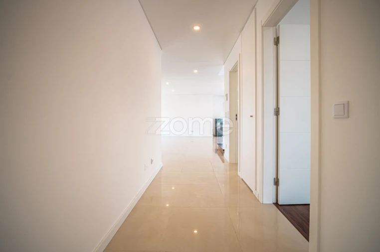 Moradia T5 para Venda em São Domingos de Rana Foto 5