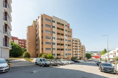 Apartamento T3 para Venda em Nogueira, Fraião e Lamaçães
