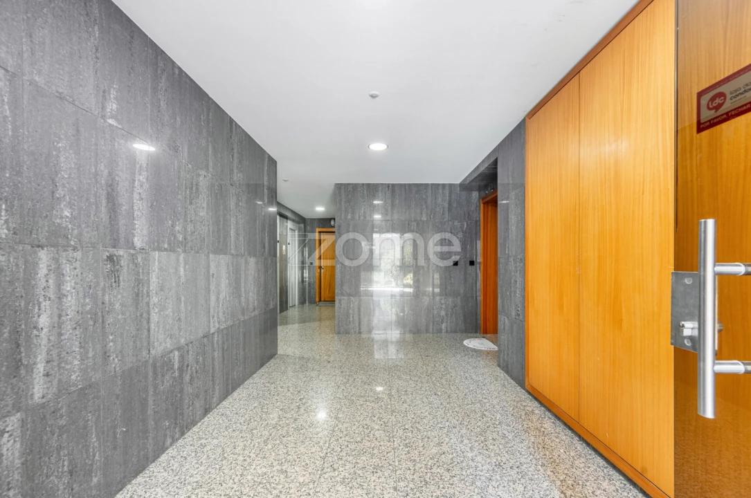 Apartamento T3 para Venda em Nogueira, Fraião e Lamaçães Foto 3