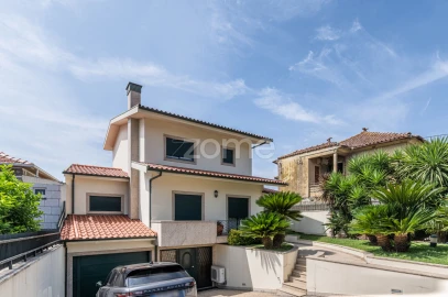Moradia T3 para Venda em Margaride, Várzea, Lagares, Varziela, Moure