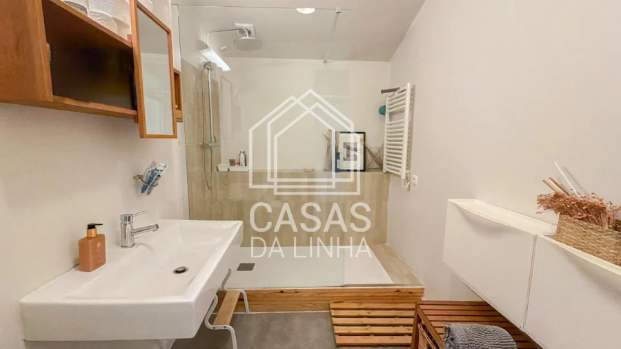 Prédio para Venda em Carcavelos e Parede Foto 32