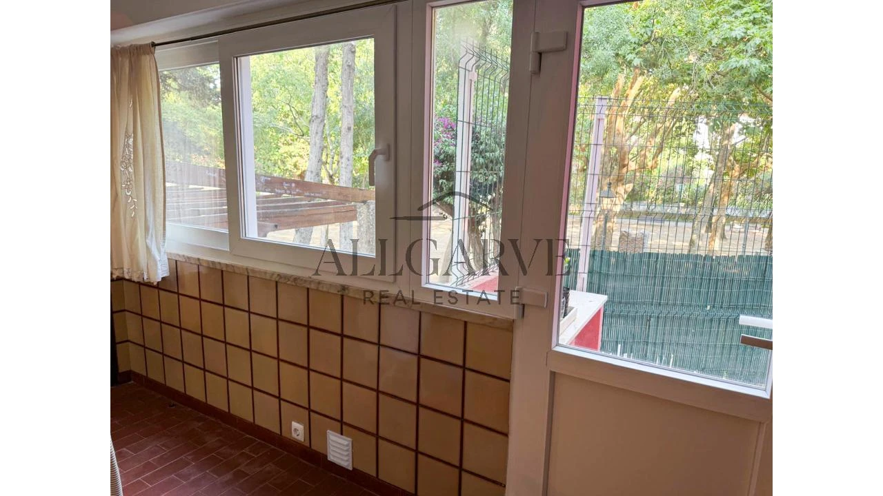Moradia T5 para Venda em Oeiras e São Julião da Barra, Paço de Arcos e Caxias Foto 12