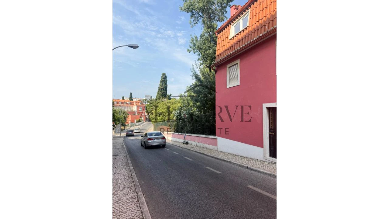 Moradia T5 para Venda em Oeiras e São Julião da Barra, Paço de Arcos e Caxias Foto 33