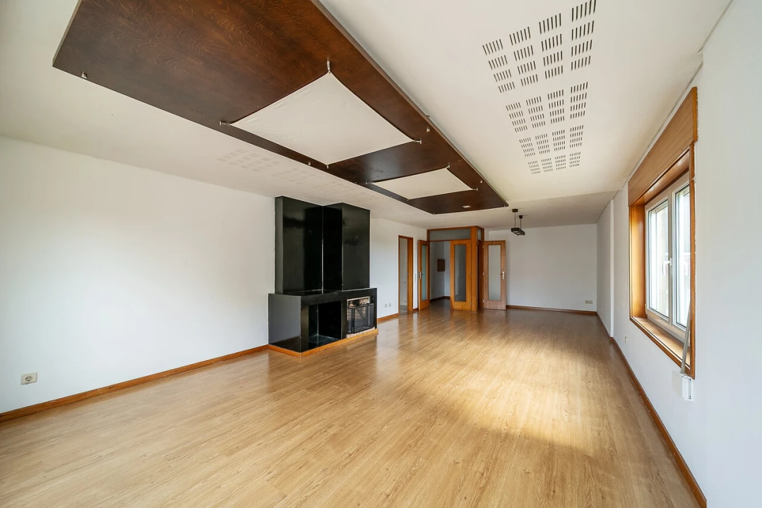 Apartamento T3 para Venda em Arcozelo Foto 4